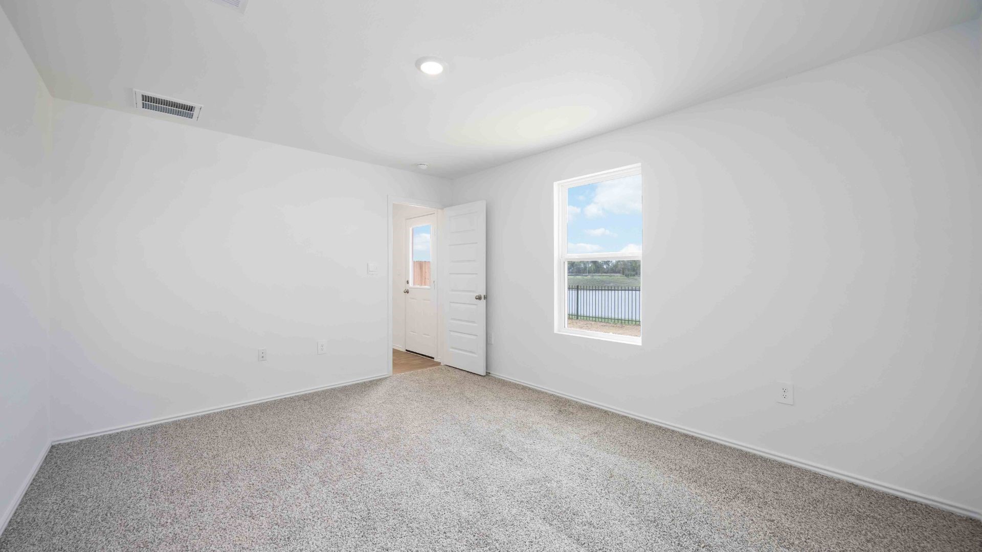 2534 Cedar Ridge Drive Property Photo 4