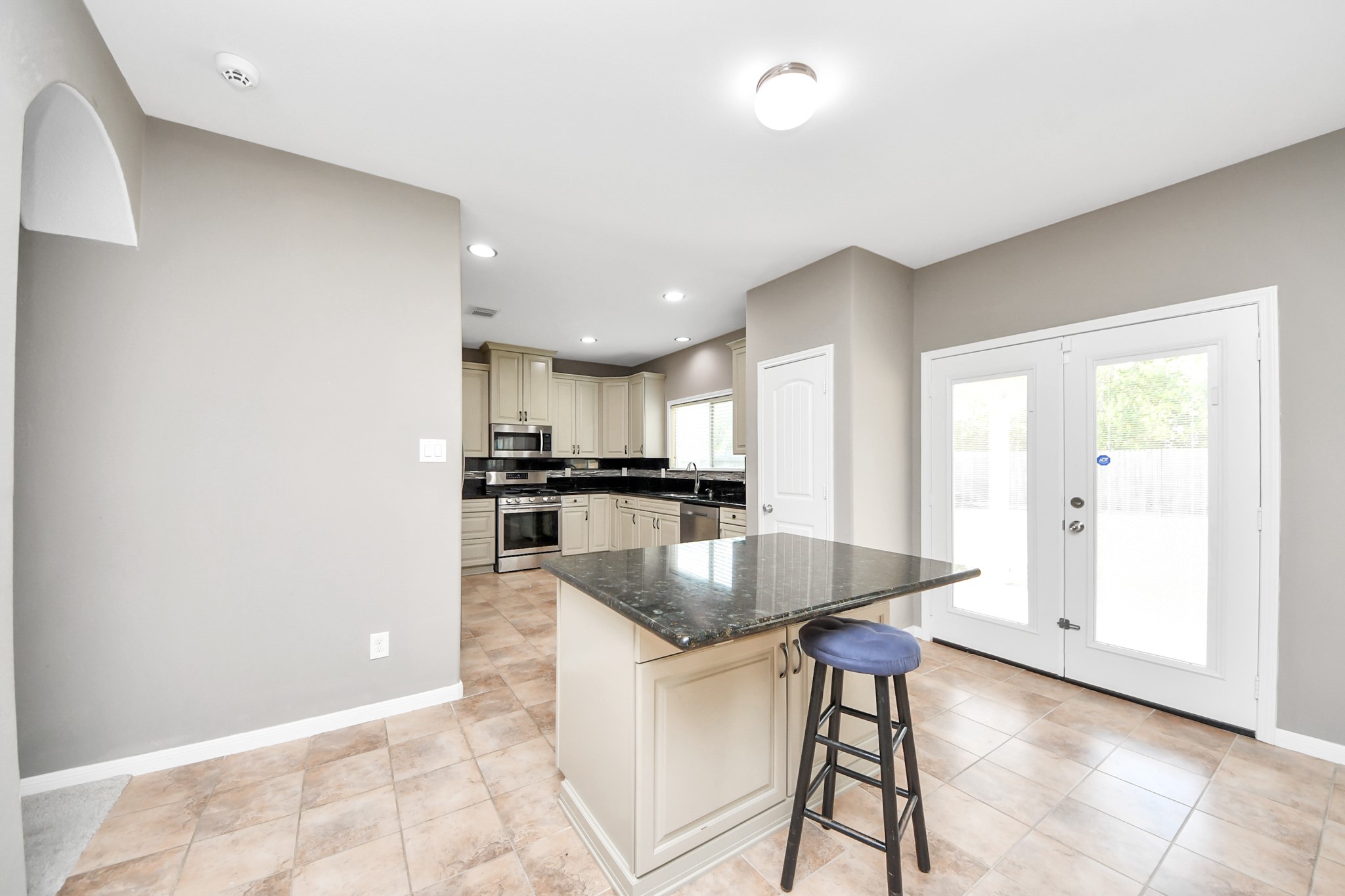 22102 Westerpine Lane Property Photo 9