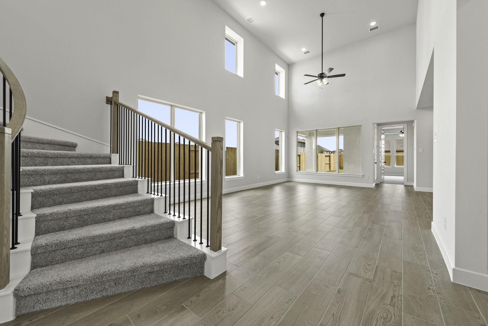 118 Candlelight Ridge Court Property Photo 4