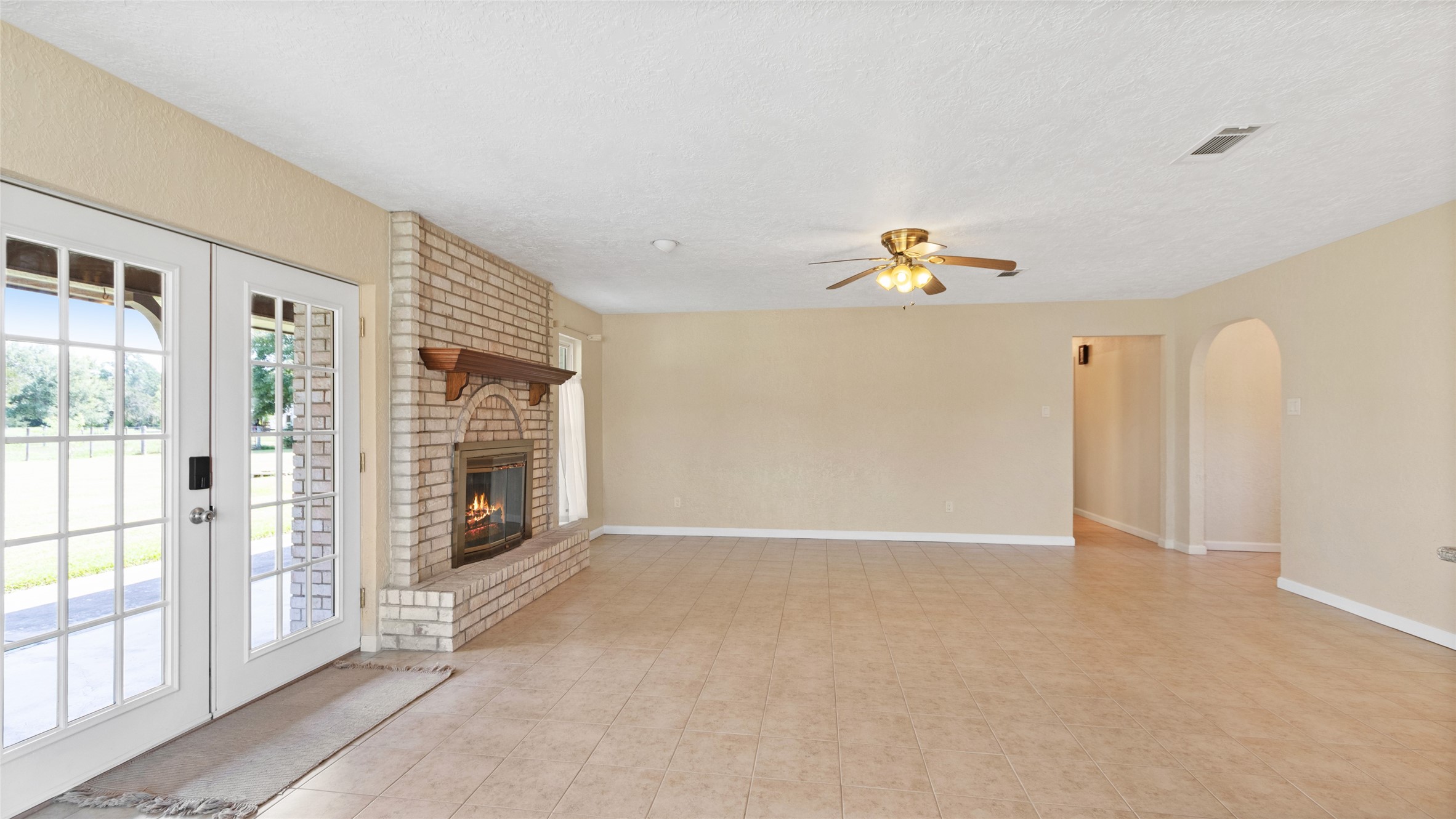 2915 Cemetery Road Property Photo 5