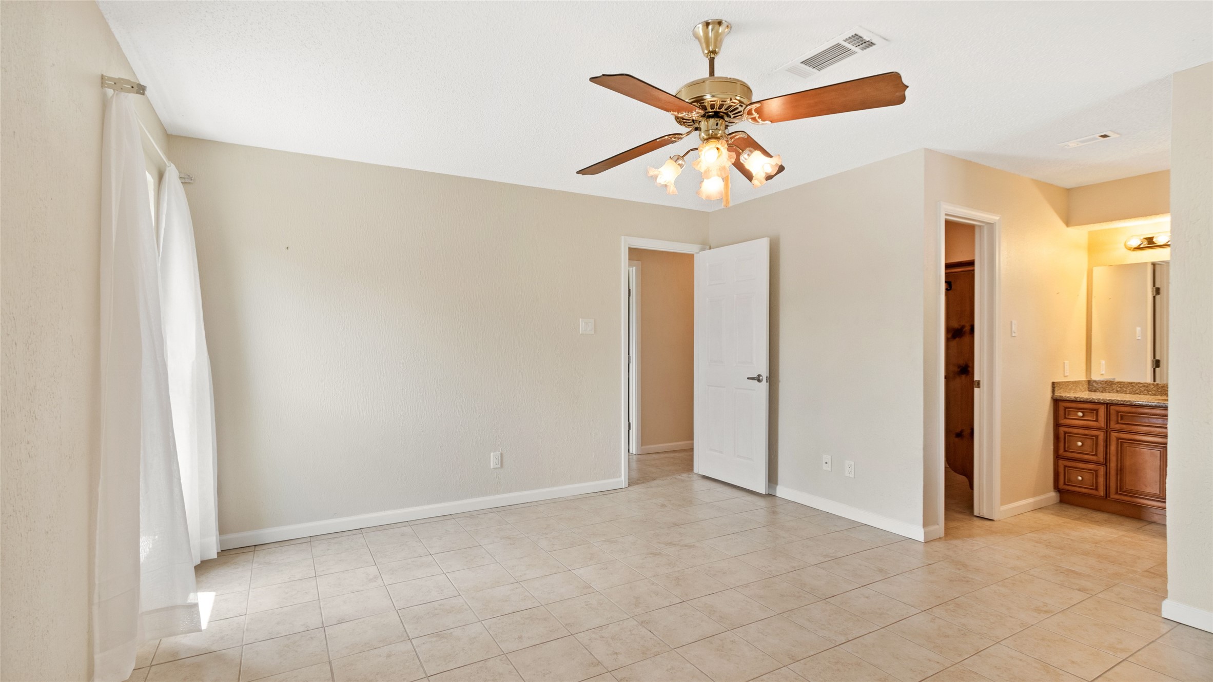 2915 Cemetery Road Property Photo 11