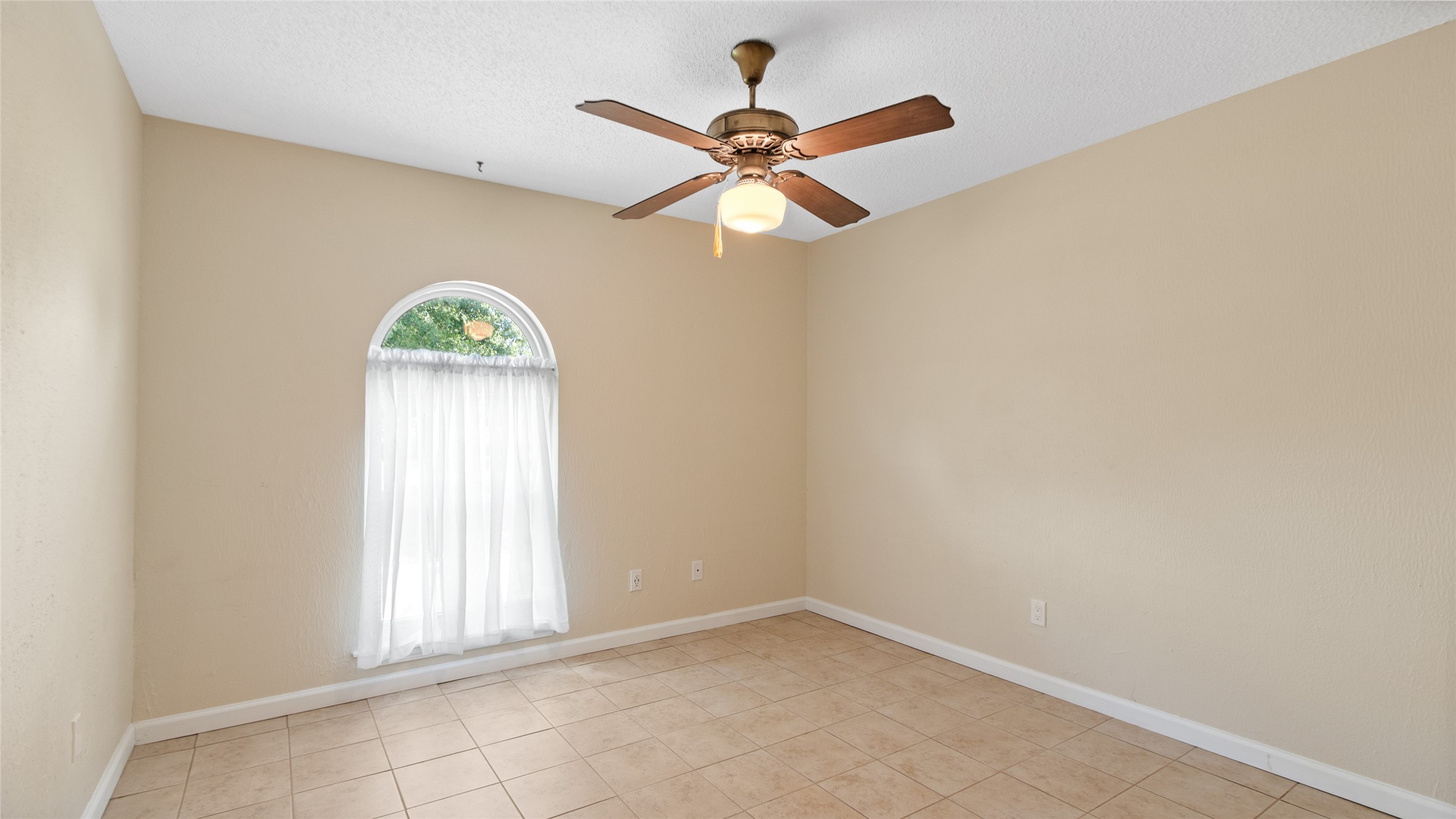 2915 Cemetery Road Property Photo 15