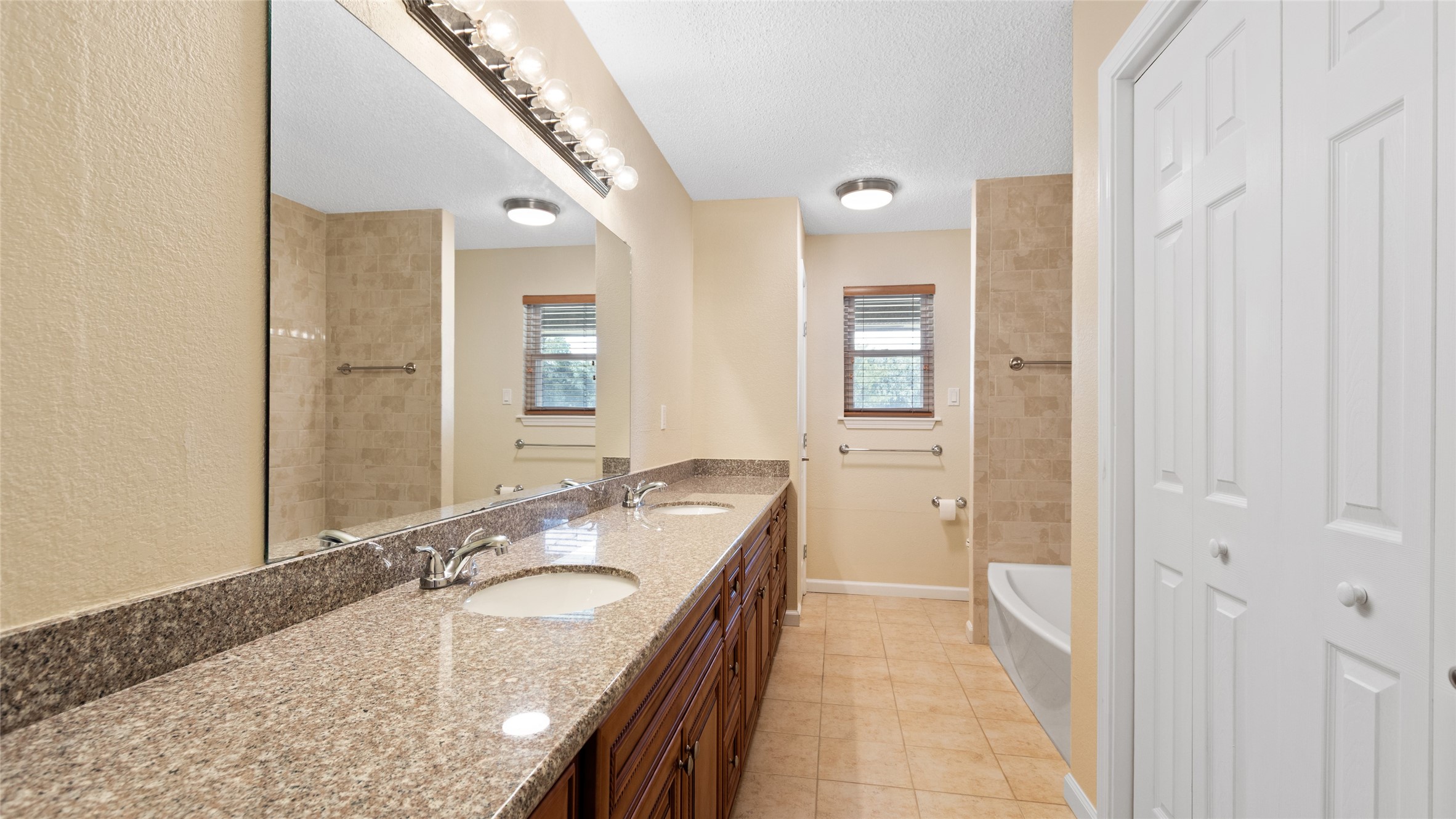 2915 Cemetery Road Property Photo 16