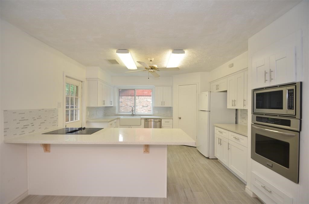 2822 River Birch Drive Property Photo 1