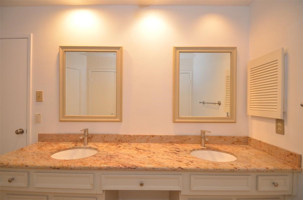2822 River Birch Drive Property Photo 10