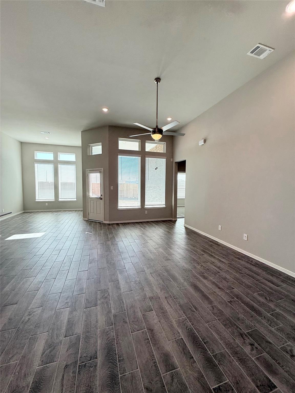 2502 Shallow Lake Lane, Iowa Colony Tx 77583 Property Photo 10