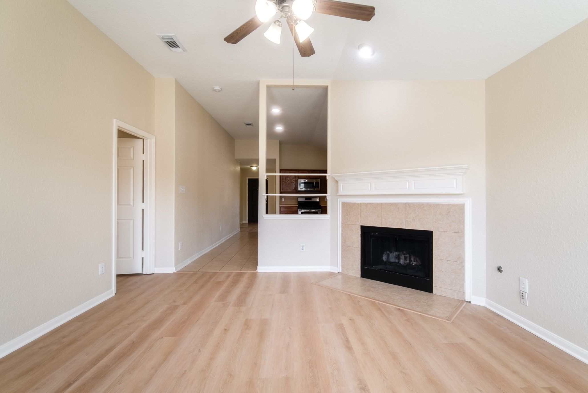 8442 Rollins Bend Lane Property Photo 14