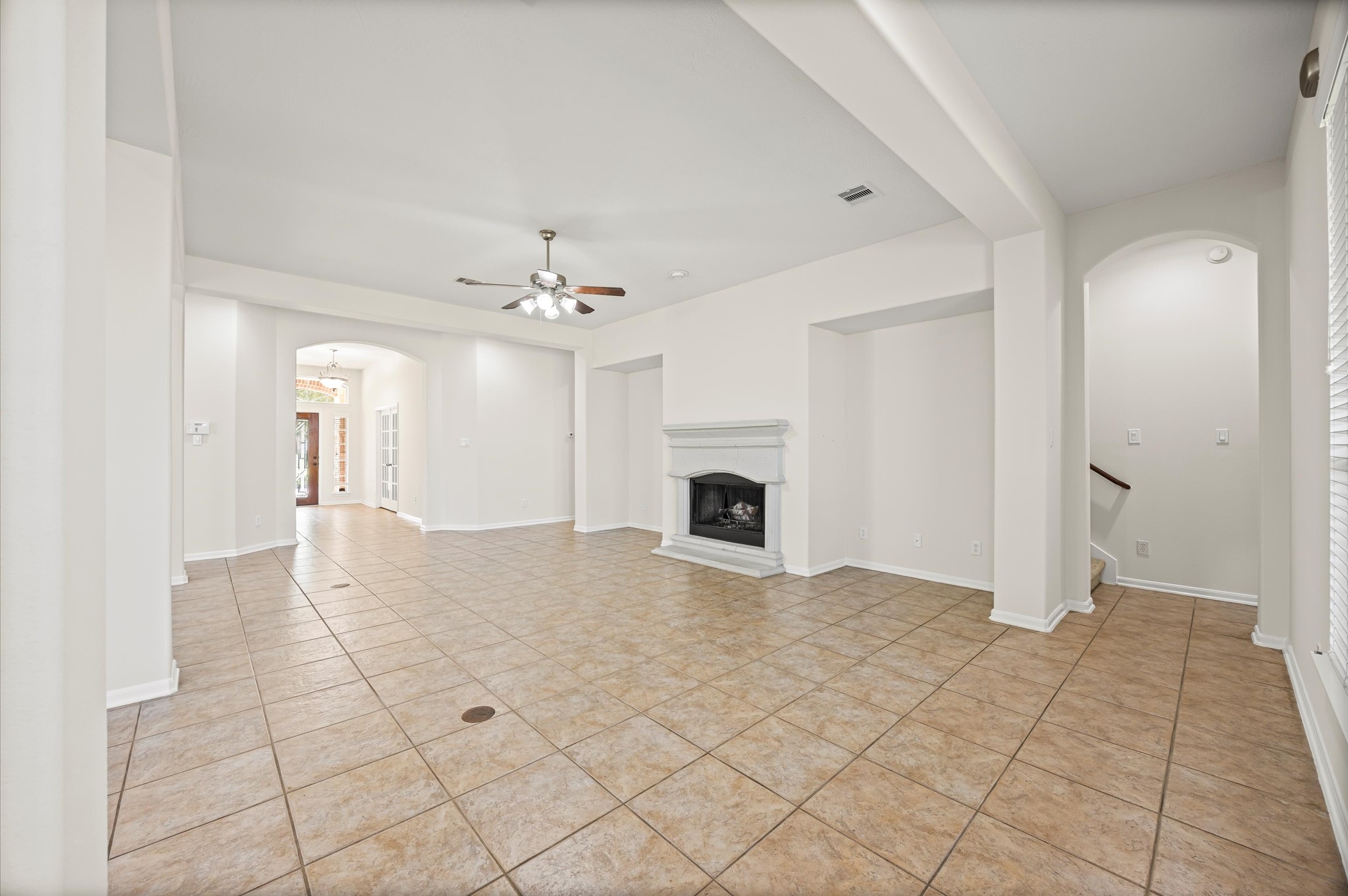 21511 Avalon Queen Drive Property Photo 9