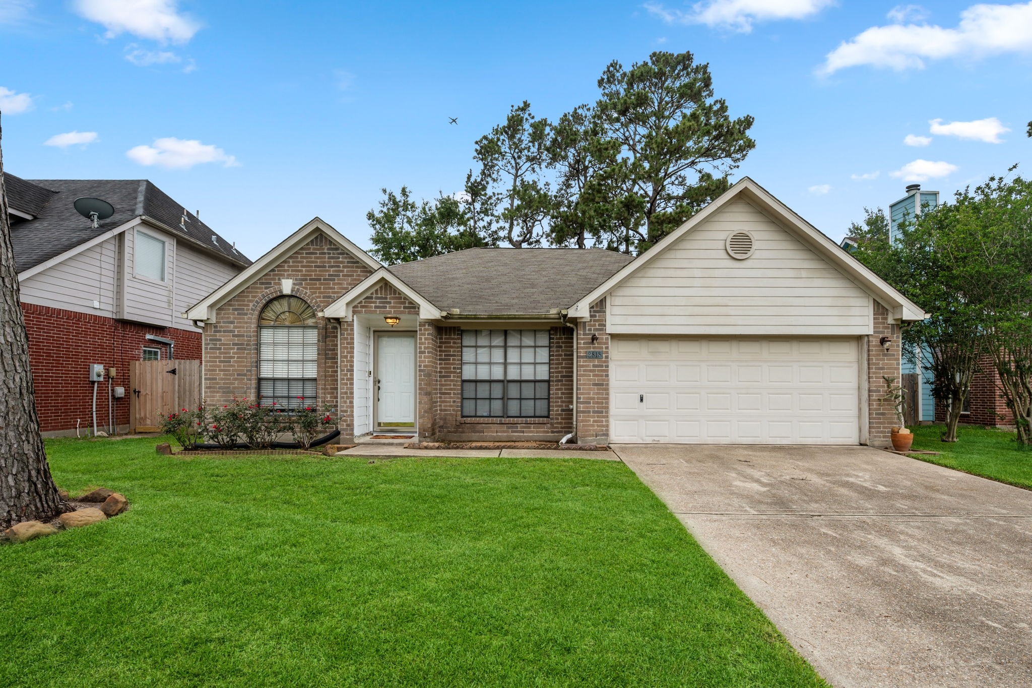 2818 Blue Jay Circle Property Photo 1