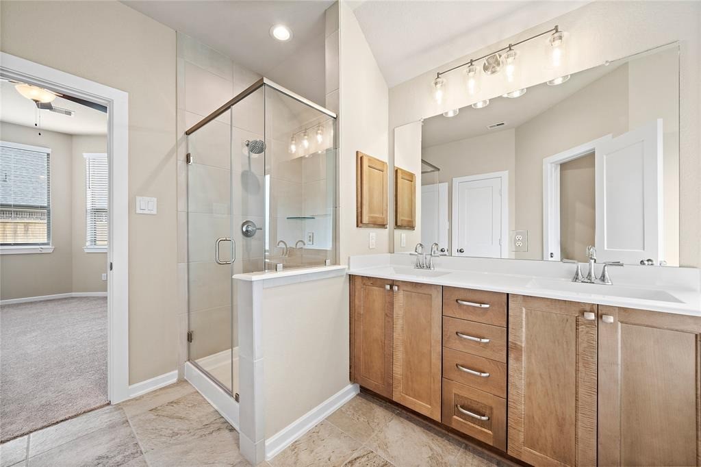 29202 Everett Ridge Lane Property Photo 16