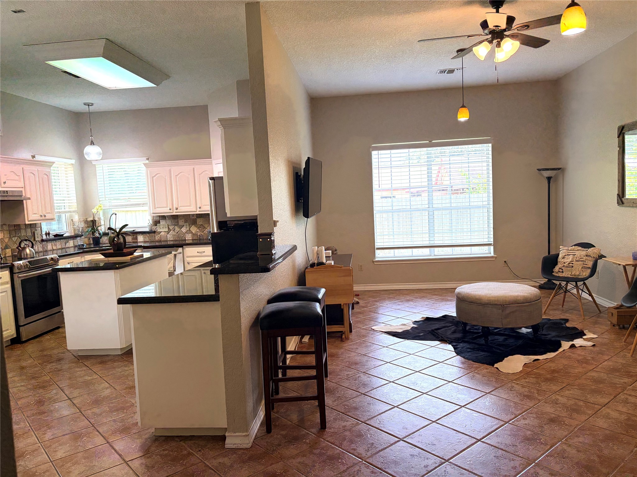 3230 W Meadow Lane Property Photo 9