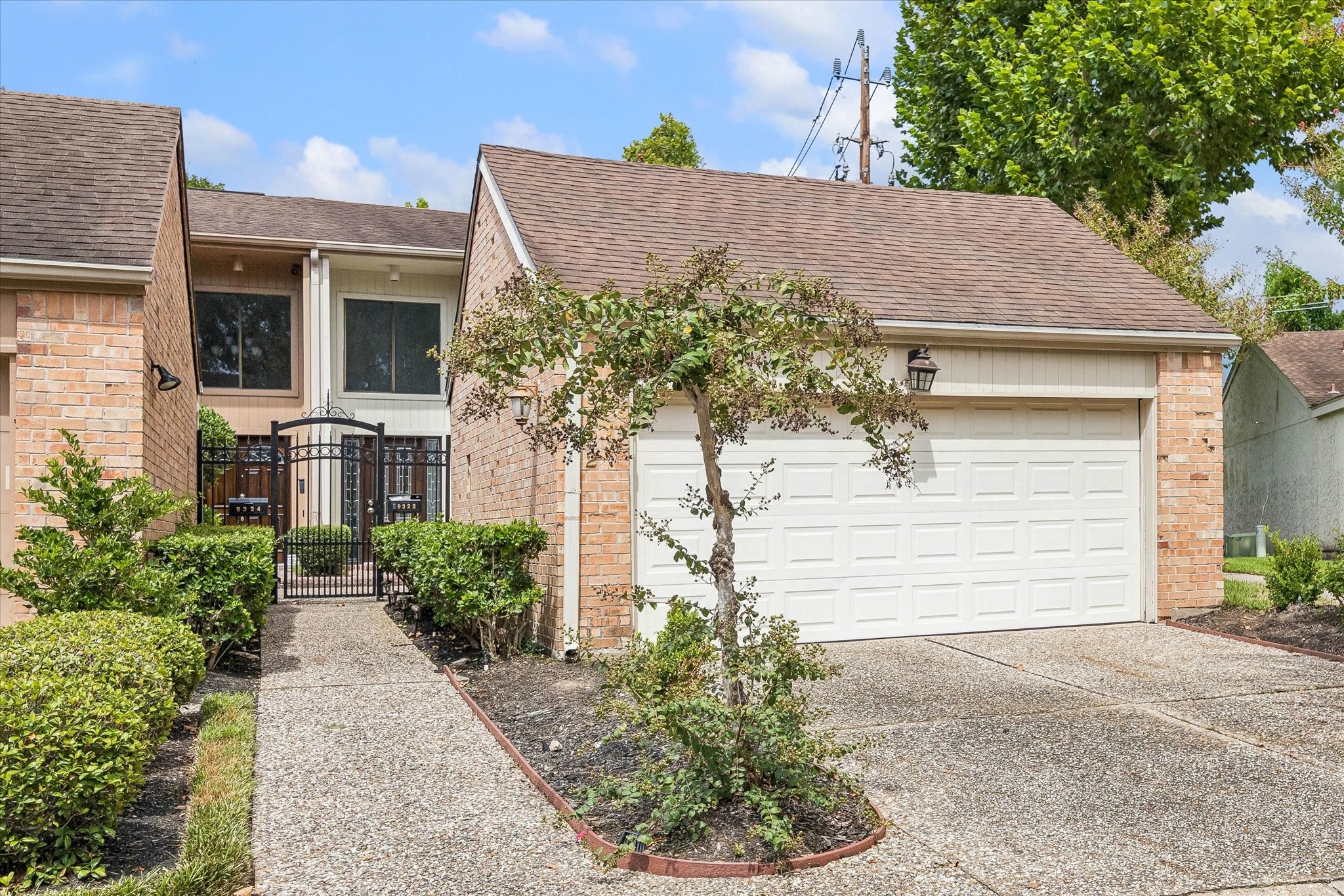 9322 Briar Forest Drive Property Photo 16
