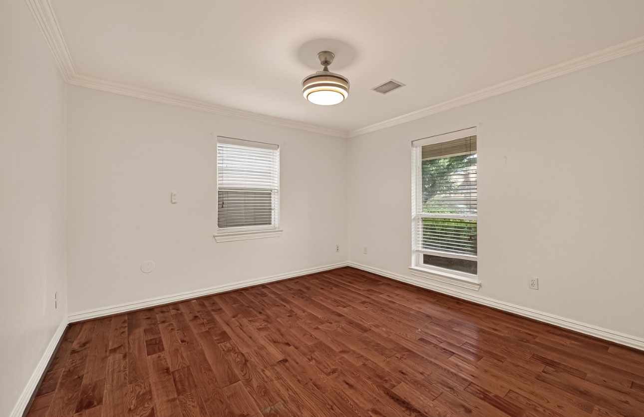 8522 Westview Drive Property Photo 5
