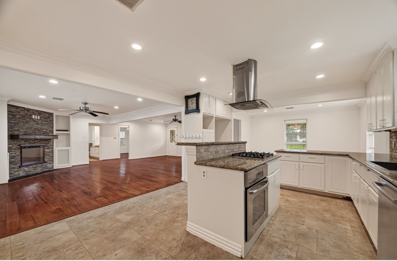 8522 Westview Drive Property Photo 10