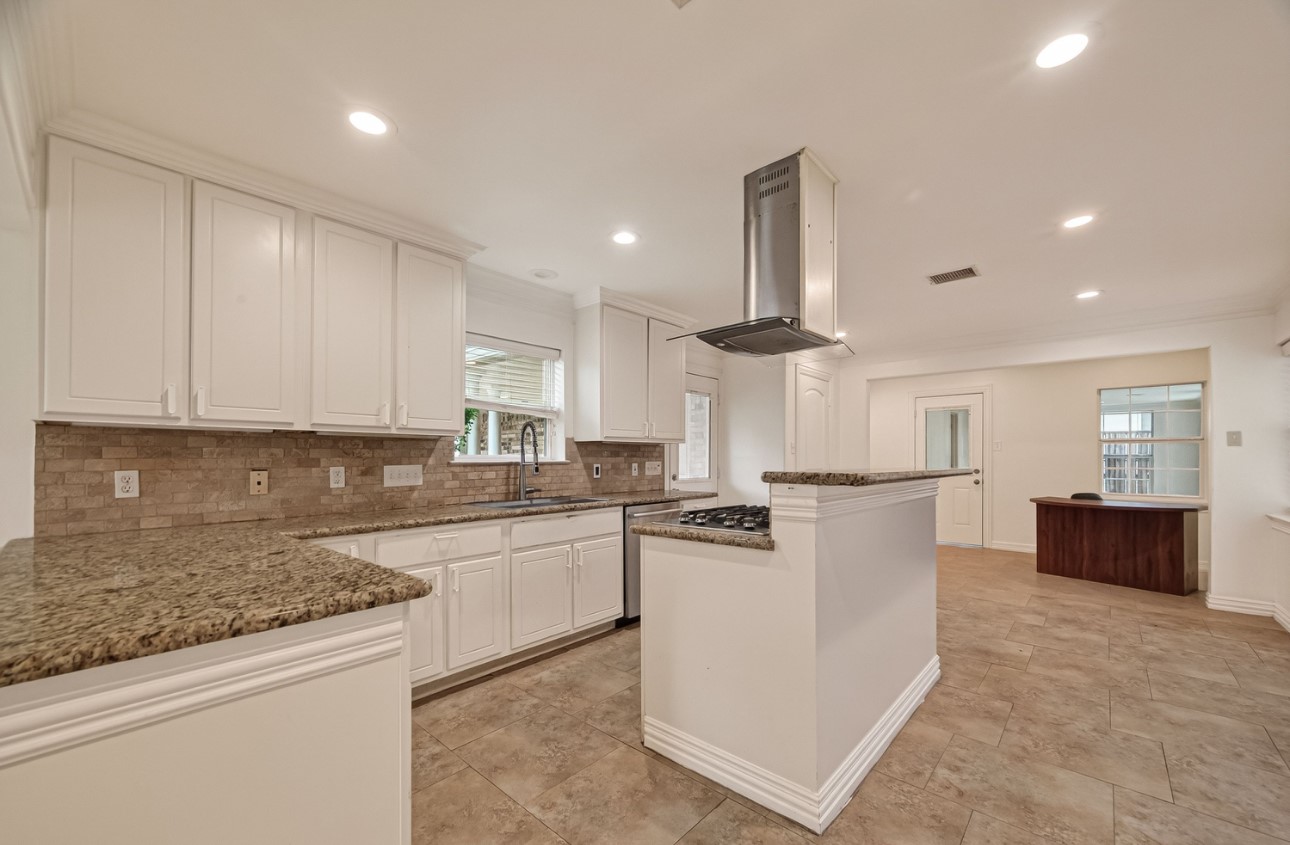 8522 Westview Drive Property Photo 13