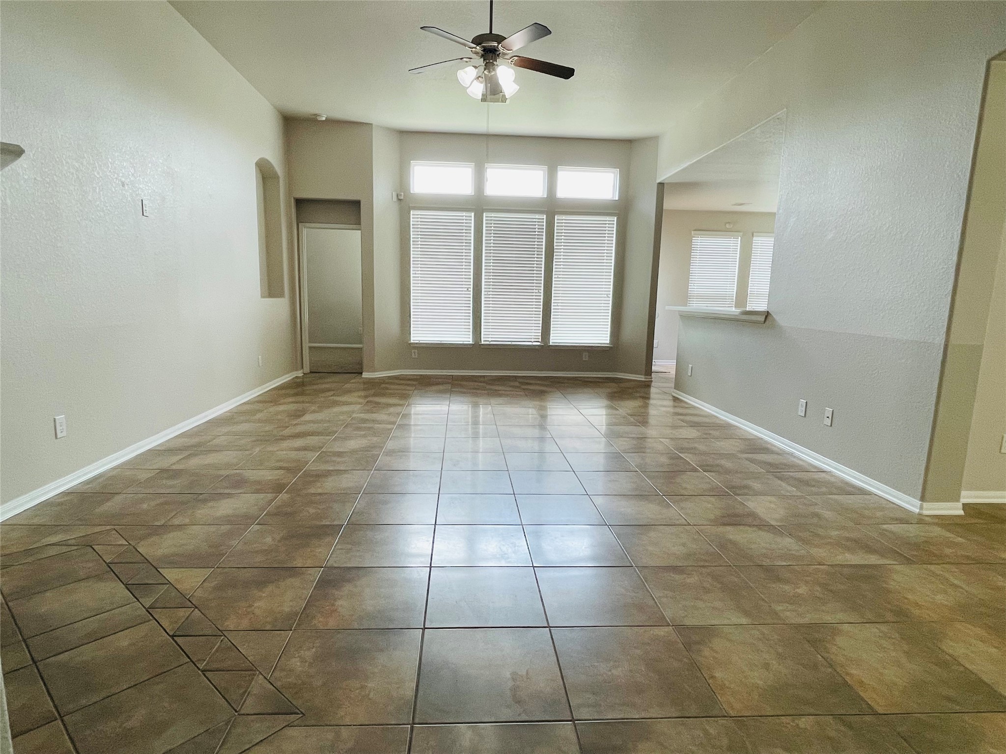 4702 Sedgewood Drive Property Photo 9