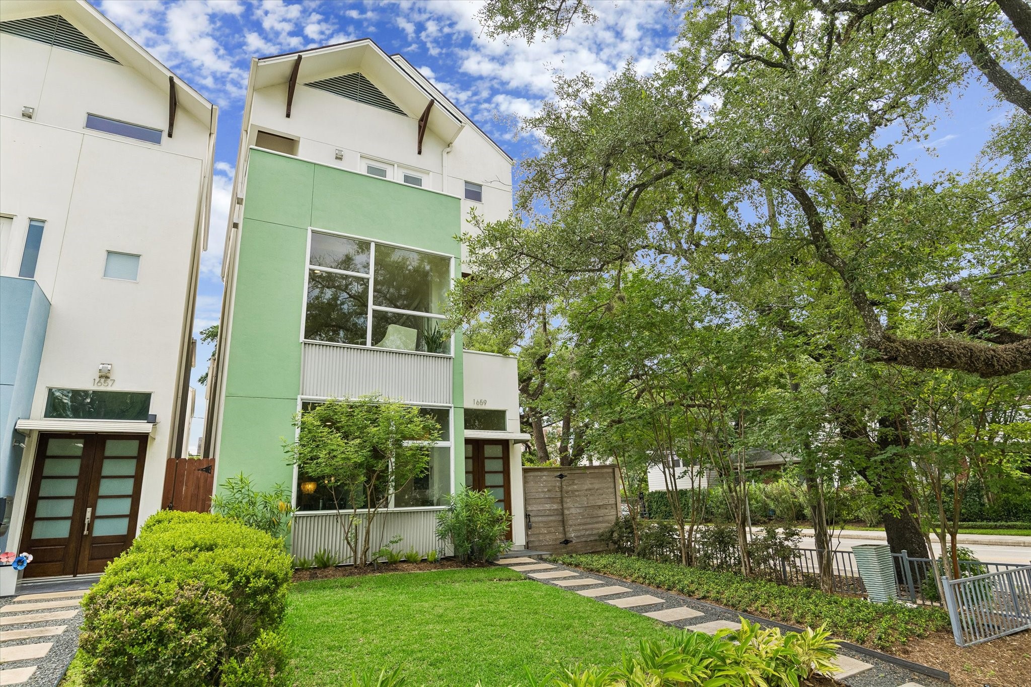 1659 Colquitt Street Property Photo 1