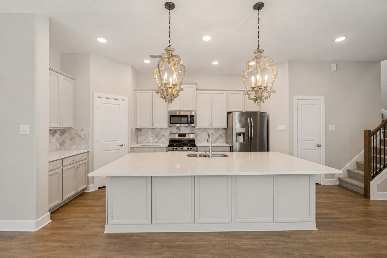 2135 Creekside Breeze Drive Property Photo 1