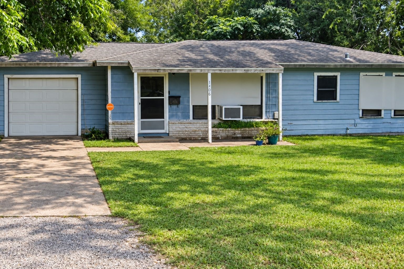 1406 Algee Street Property Photo 19