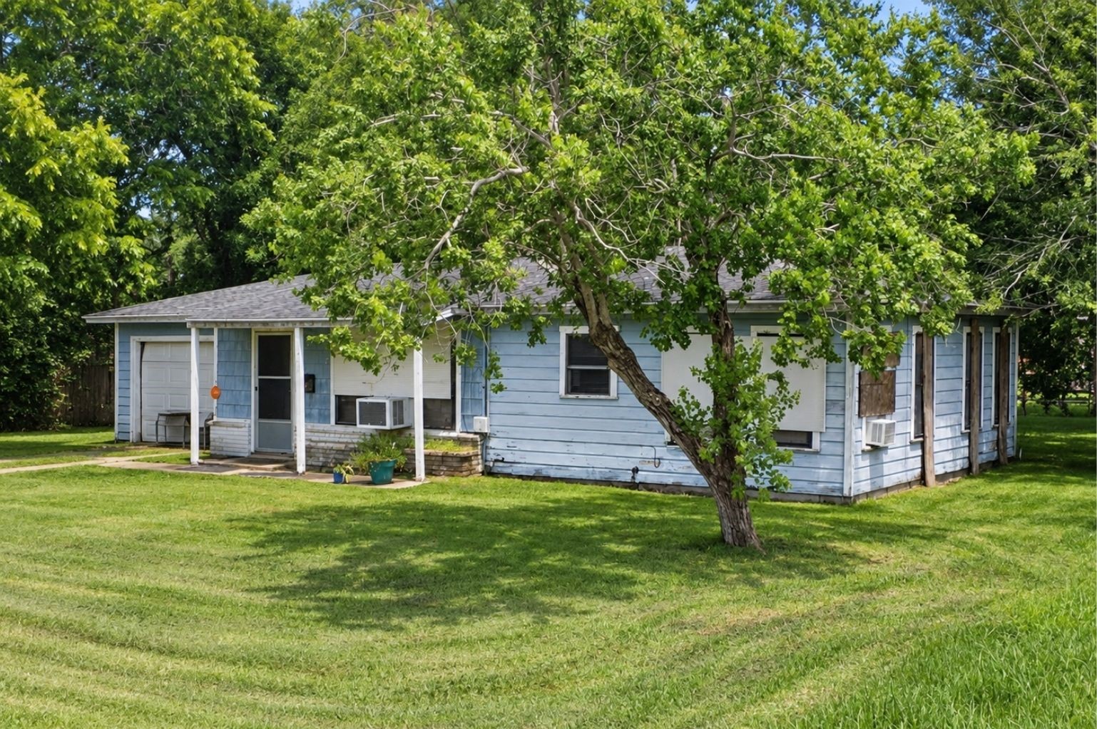 1406 Algee Street Property Photo 20