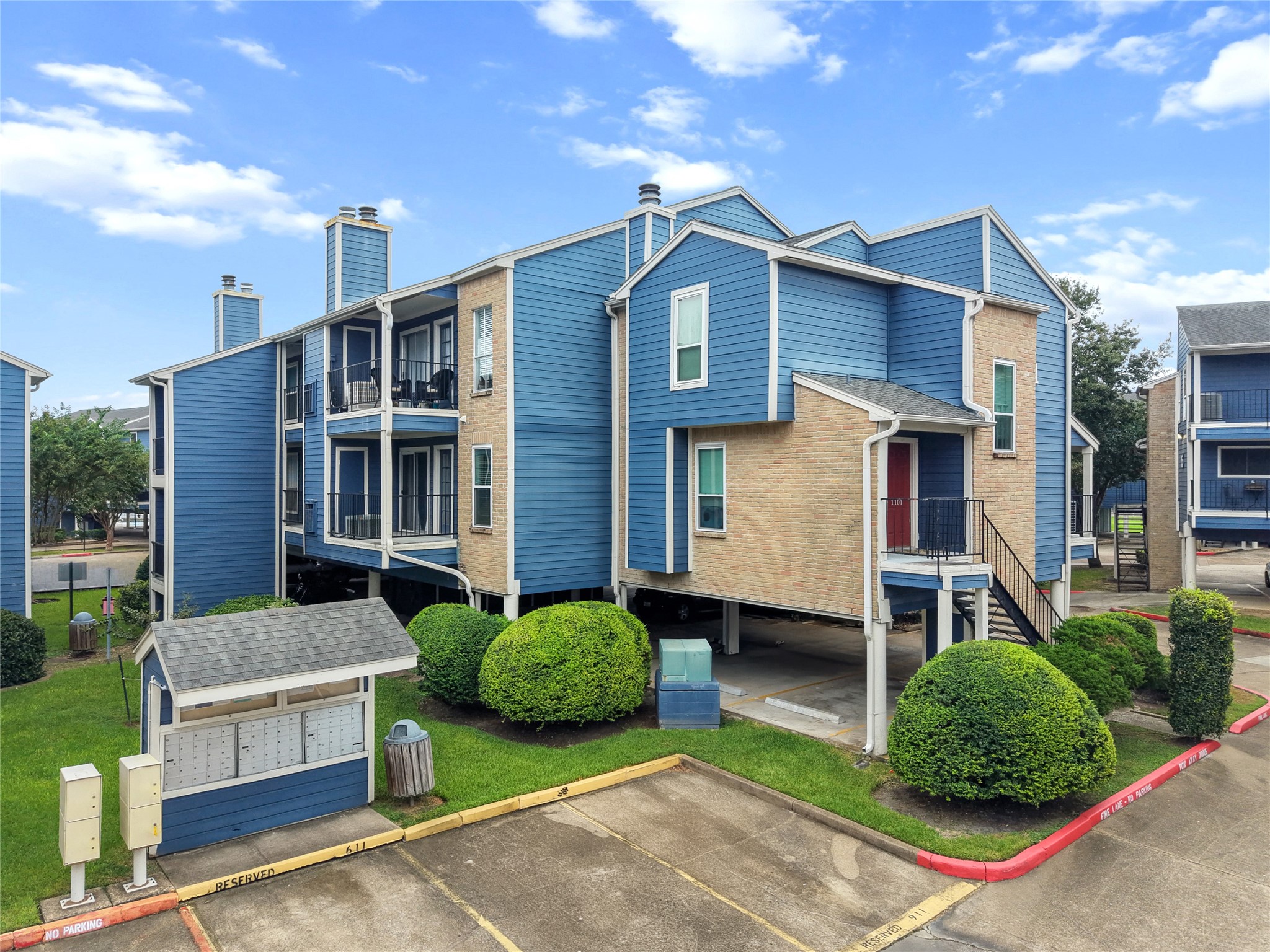 18515 Egret Bay Boulevard 1103 Property Photo 3