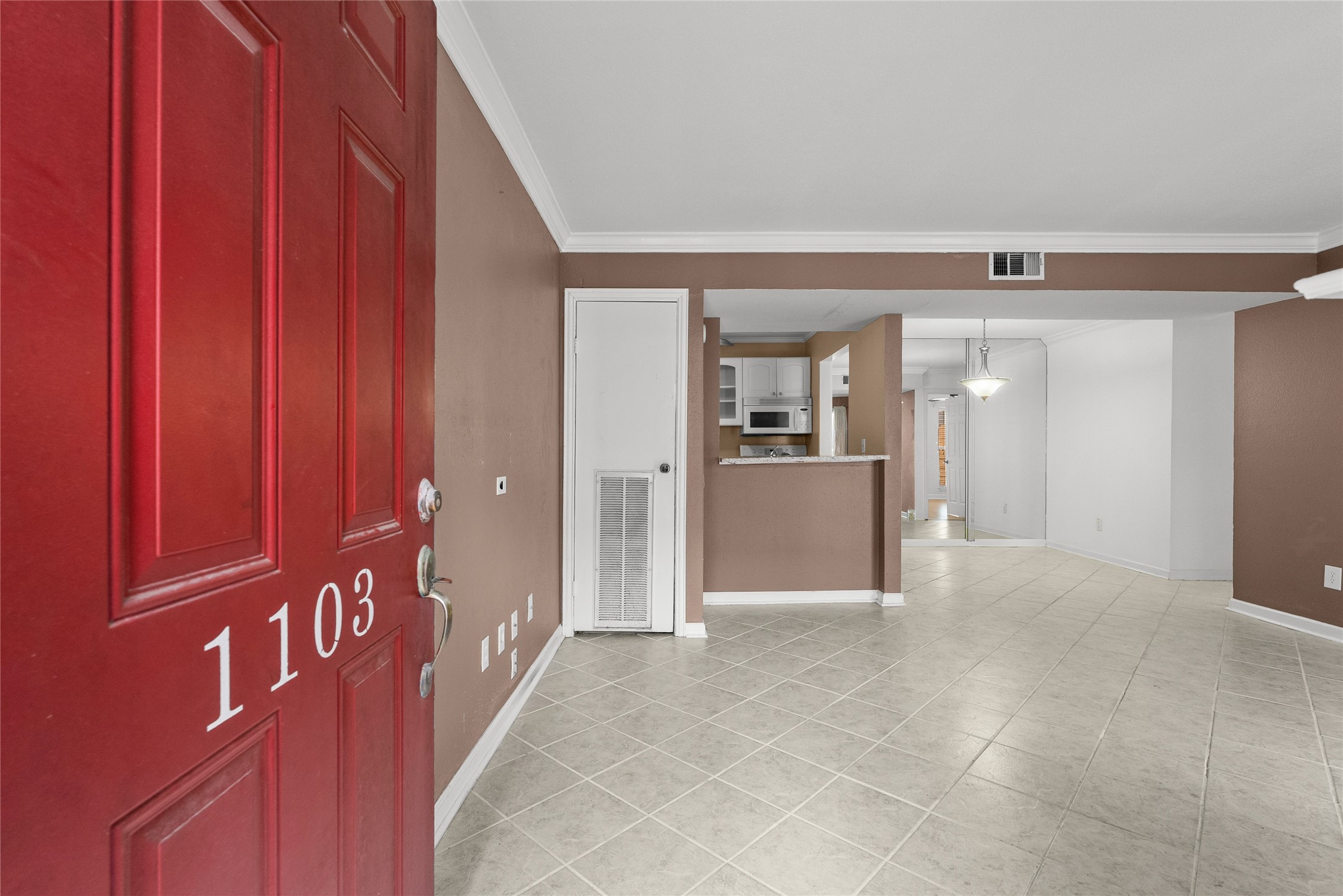 18515 Egret Bay Boulevard 1103 Property Photo 4
