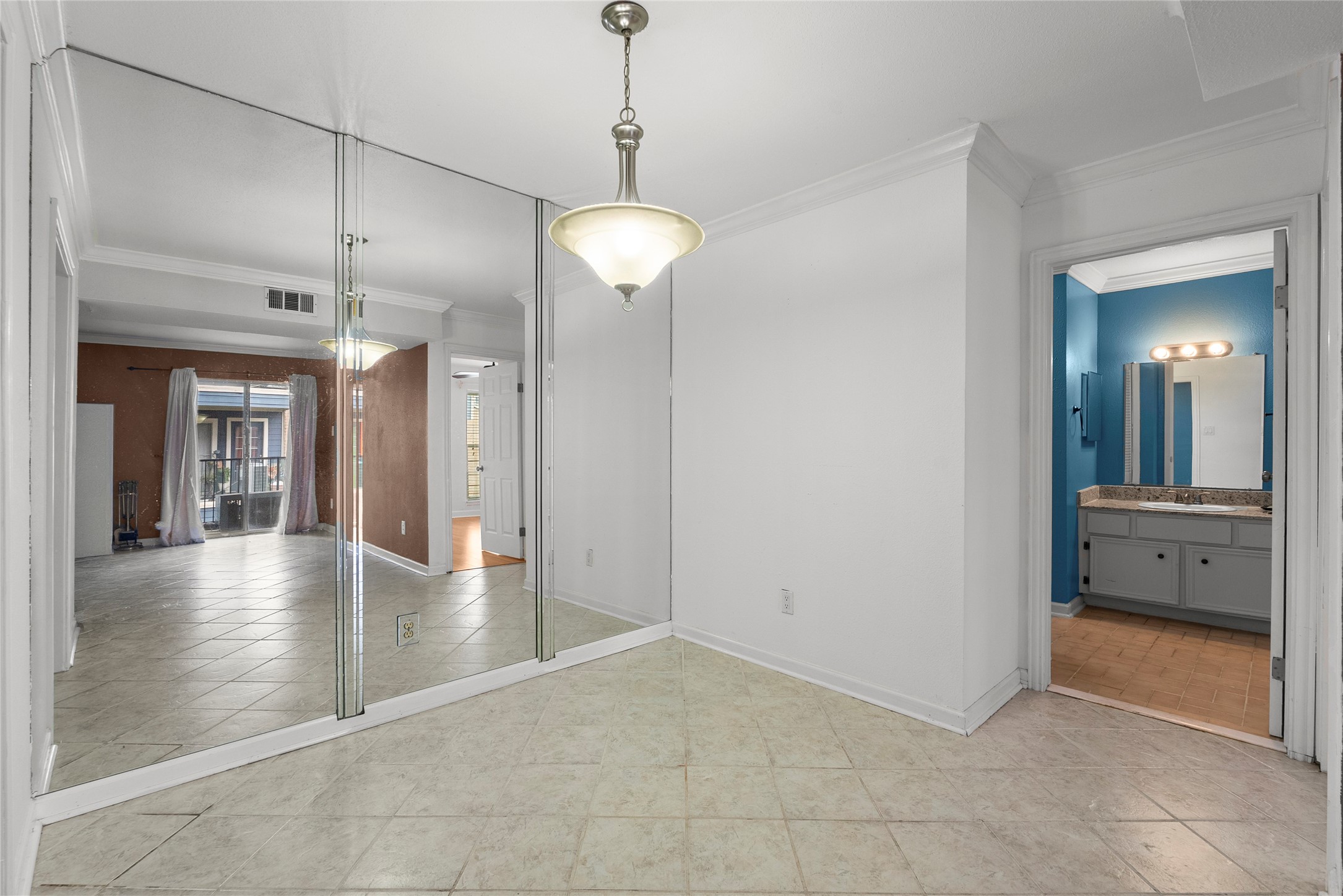 18515 Egret Bay Boulevard 1103 Property Photo 9