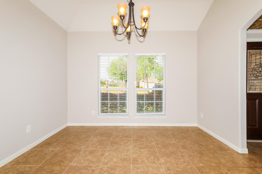 18415 Sunrise Maple Drive Property Photo 6
