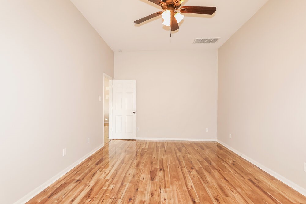 18415 Sunrise Maple Drive Property Photo 10