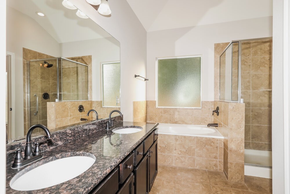 18415 Sunrise Maple Drive Property Photo 12