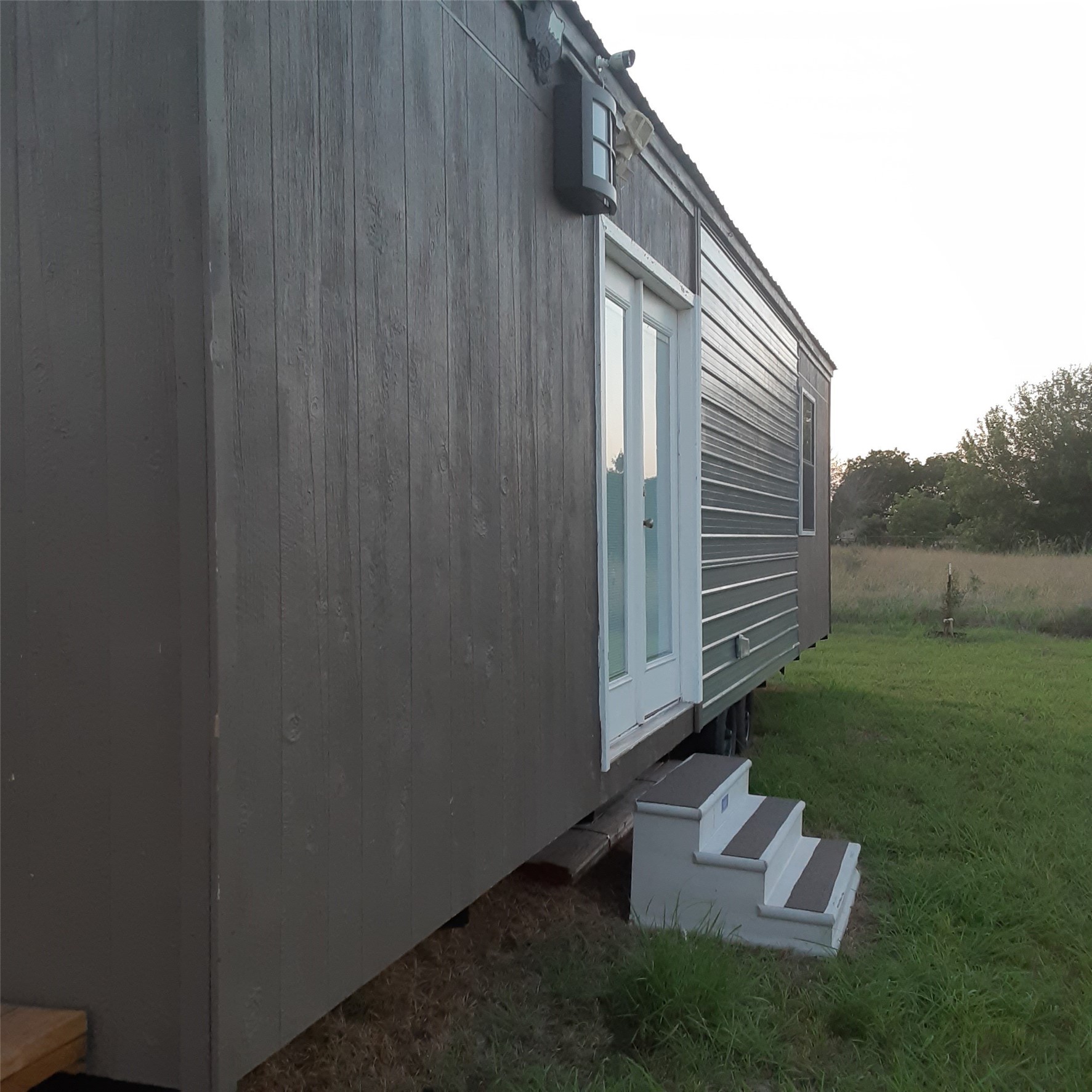 5686 S State Highway 60 Property Photo 5
