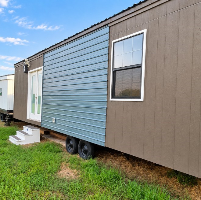 5686 S State Highway 60 Property Photo 5