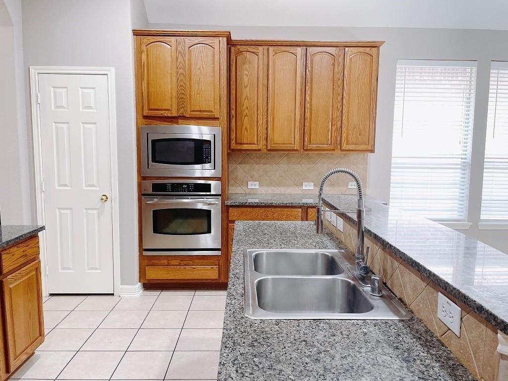 2630 Canyon Falls Property Photo 15