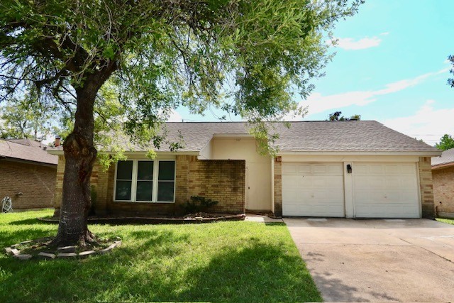 17122 Coachmaker Drive Property Photo 1