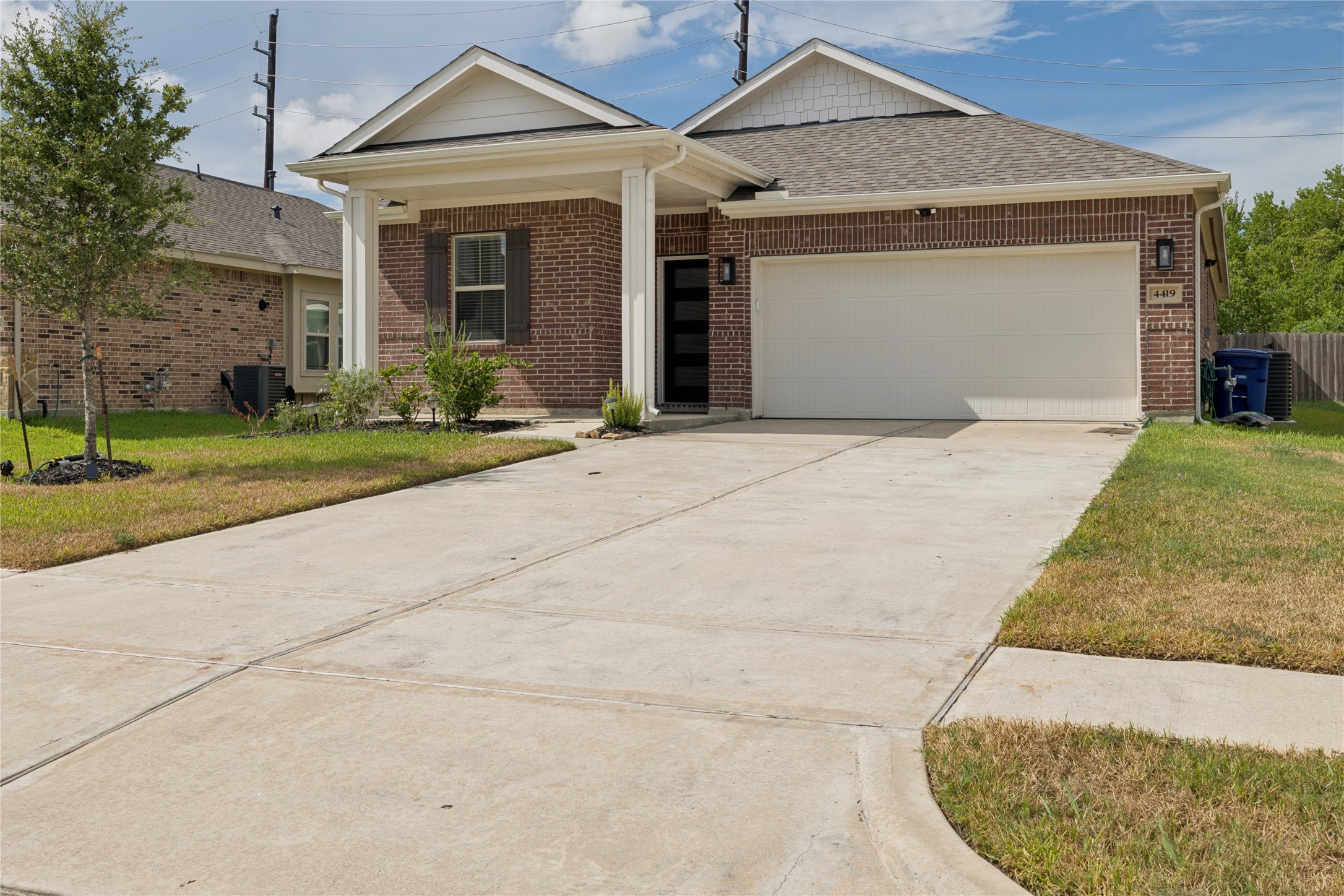 4419 Bay Vista Drive Property Photo 3