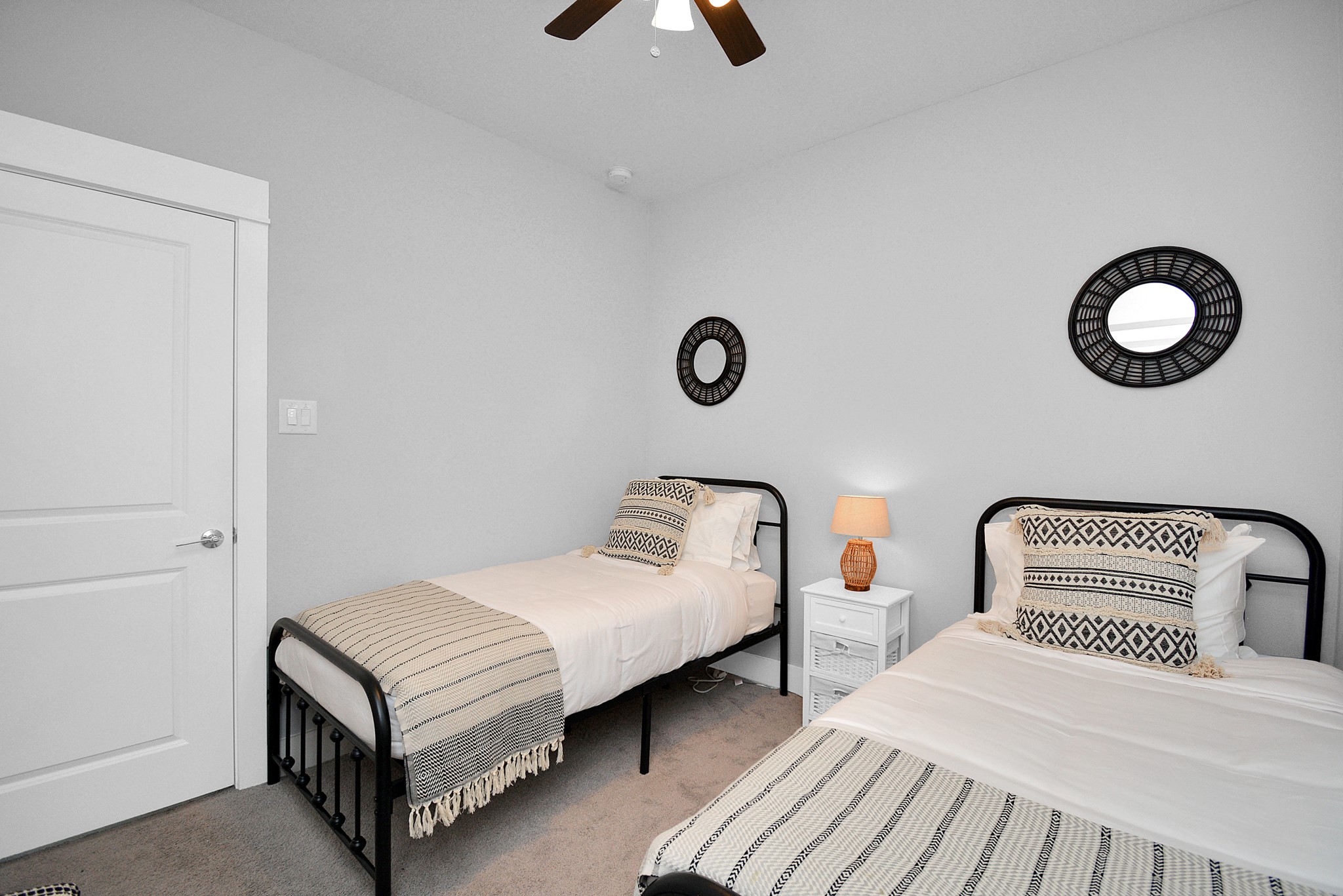 2813 Palm Street Property Photo 9