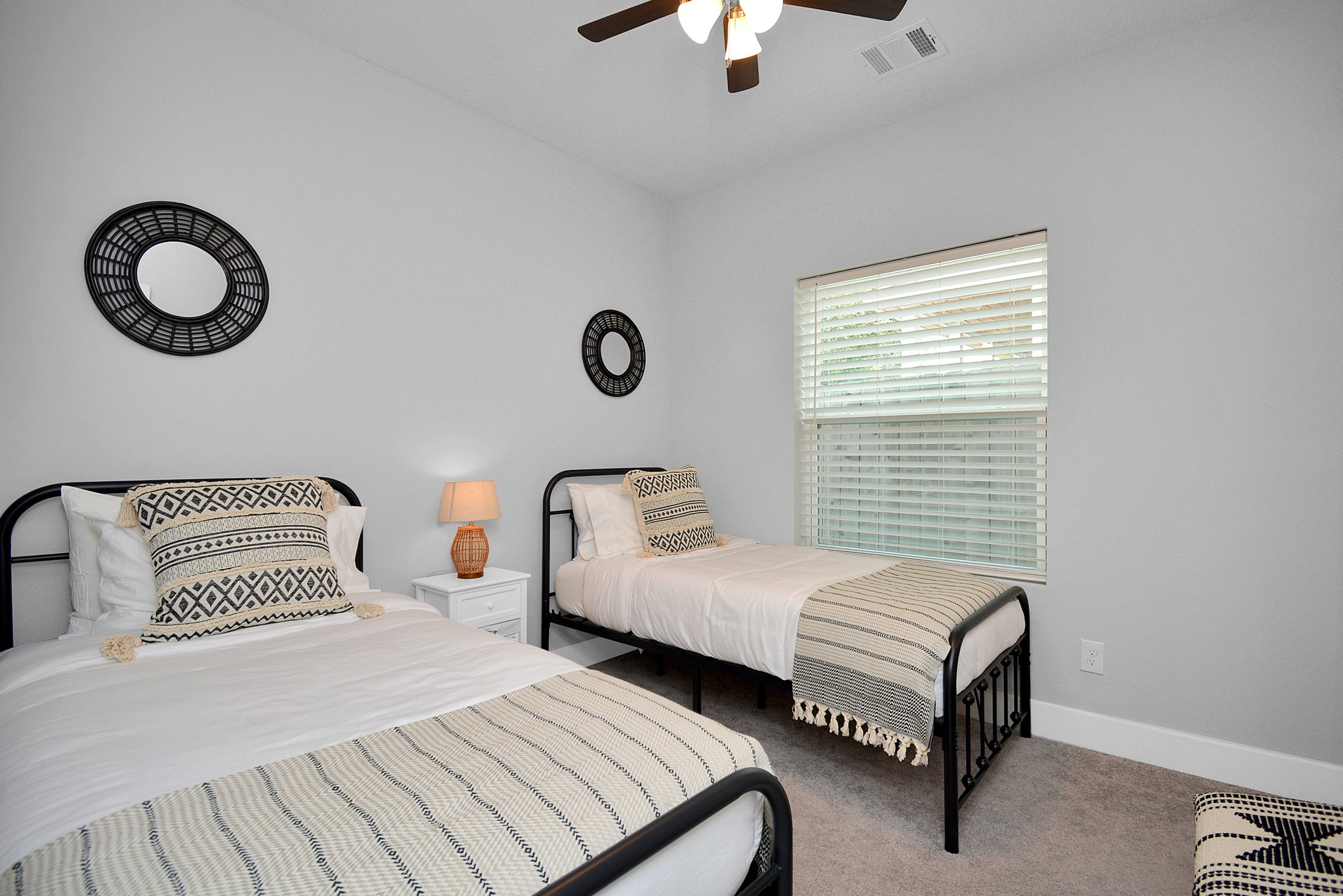 2813 Palm Street Property Photo 10
