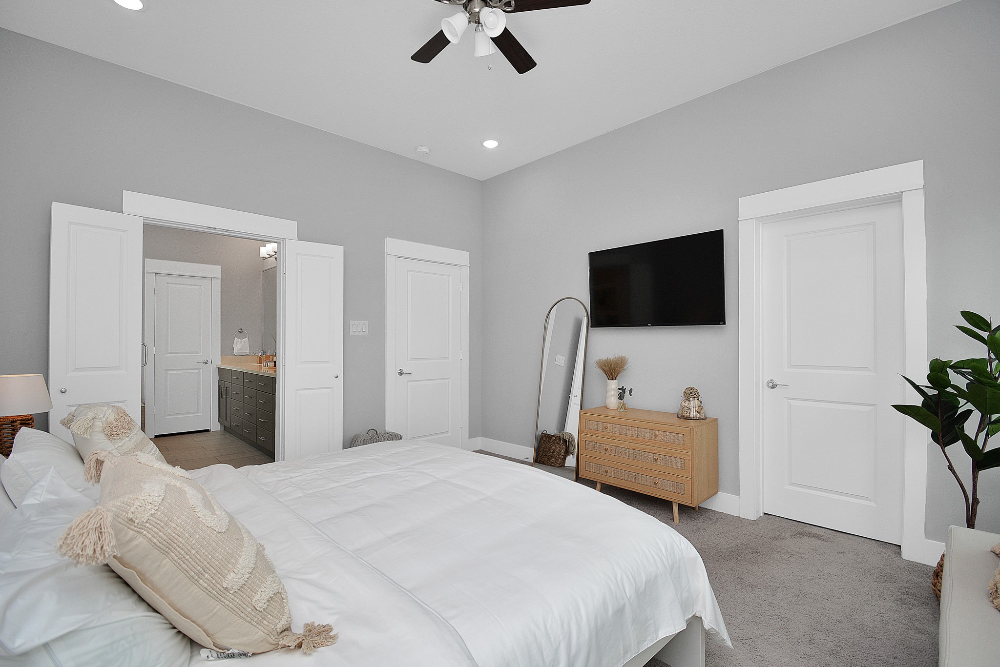 2813 Palm Street Property Photo 23