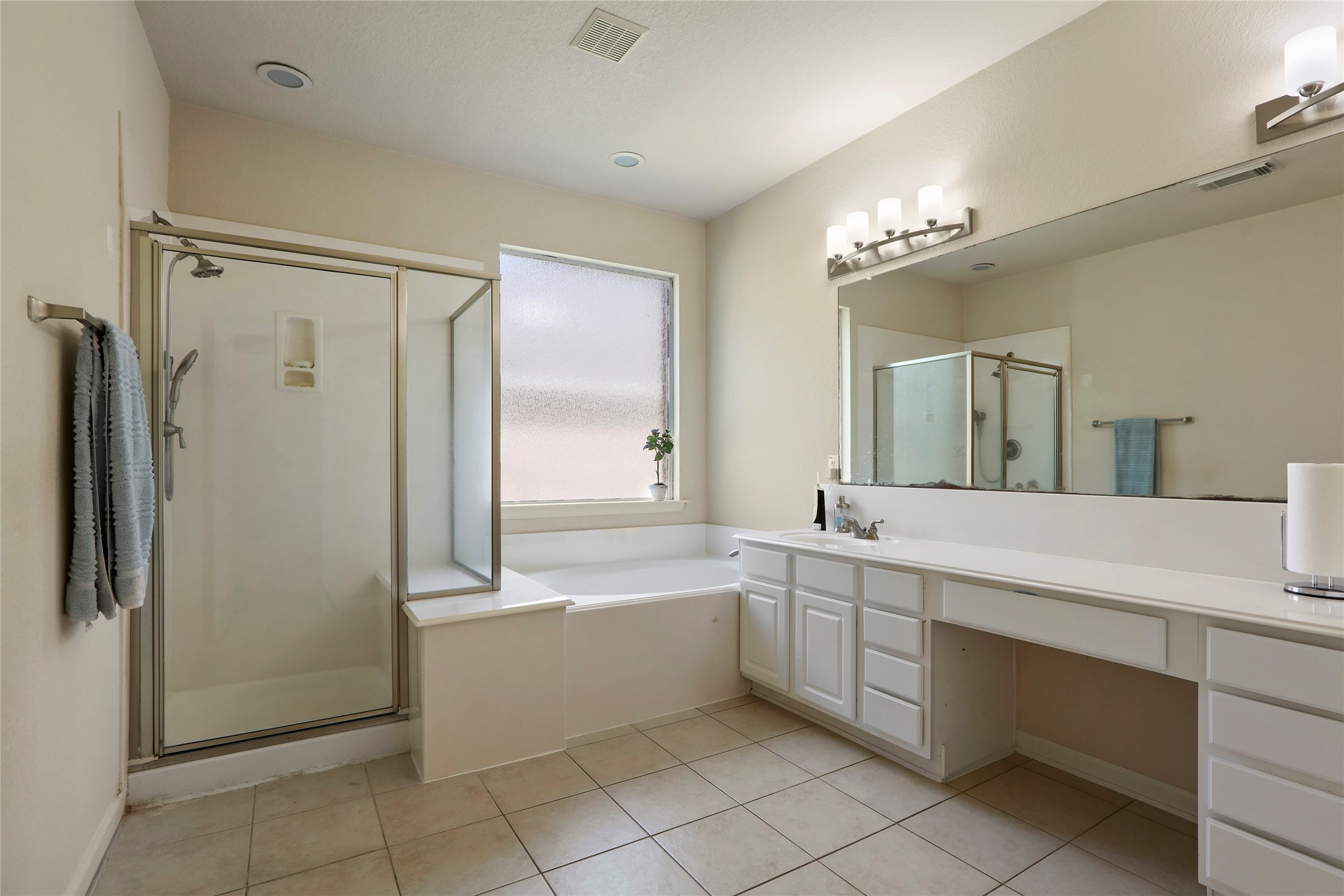 31 Ginger Springs Place Property Photo 9