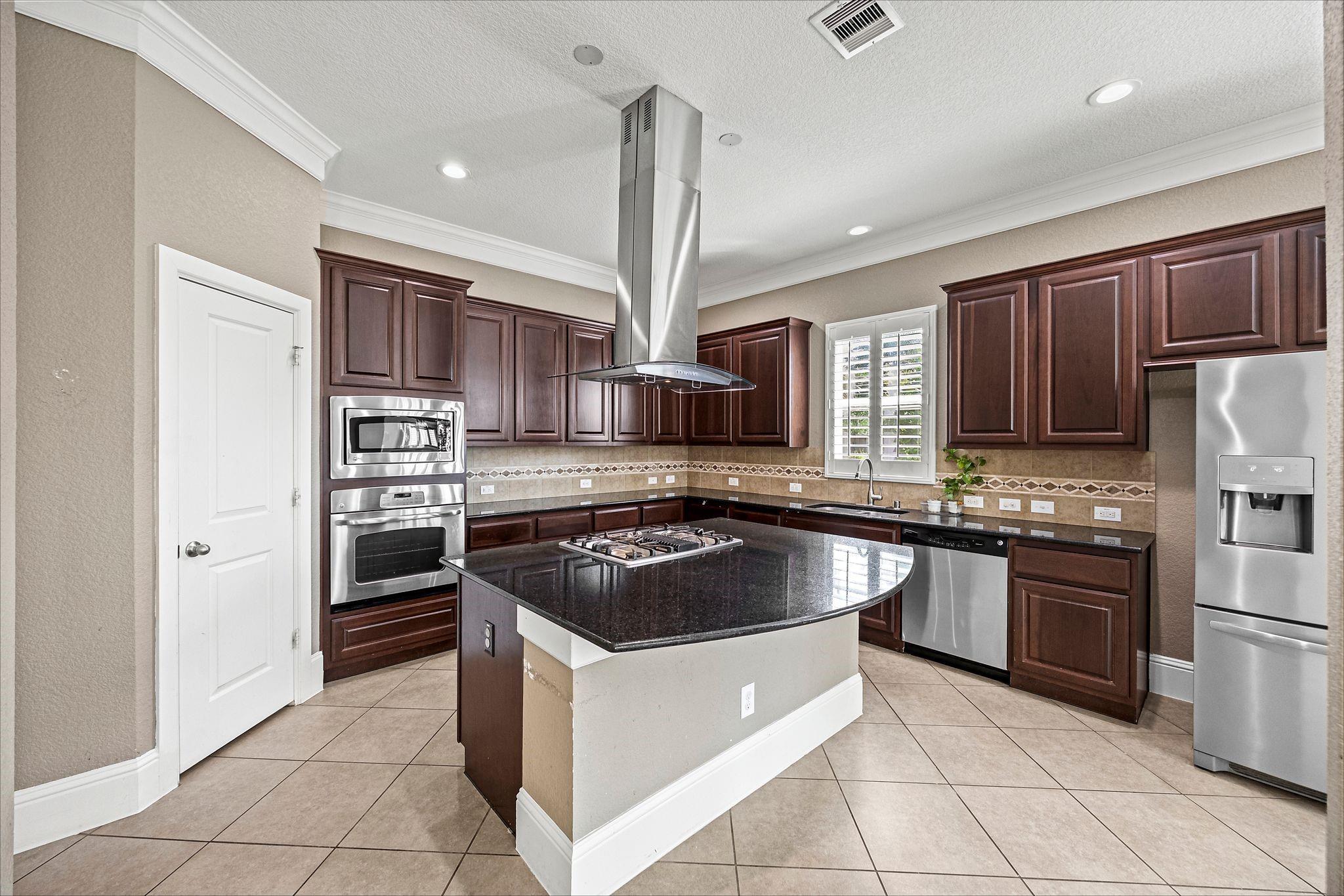 6518 Dallerton St Property Photo 22