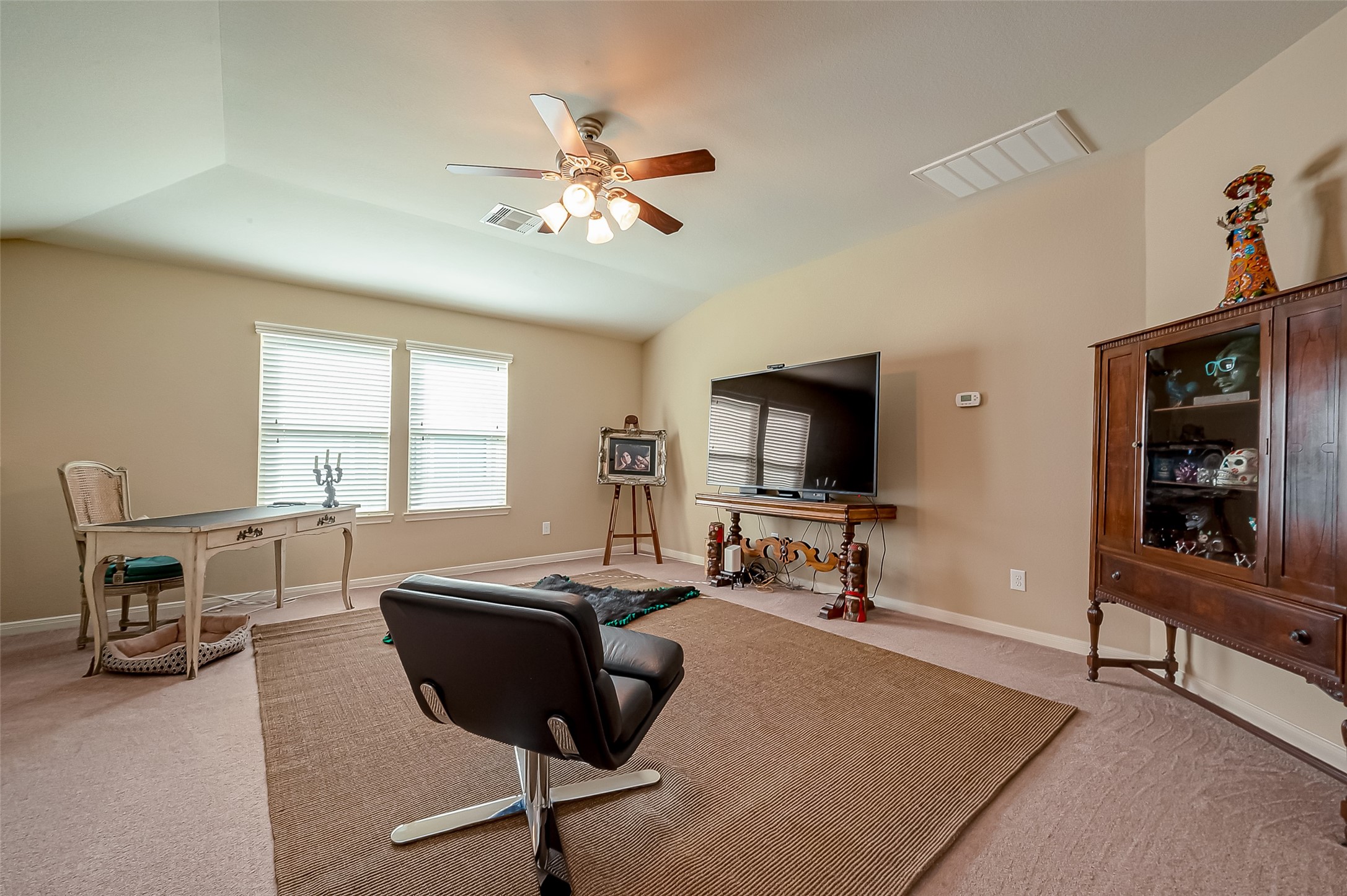 6415 Burgess Heights Lane Property Photo 14