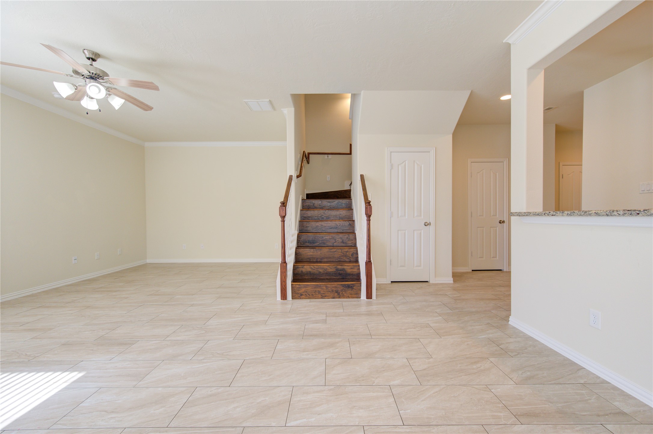 16723 Mammoth Springs Drive Property Photo 10