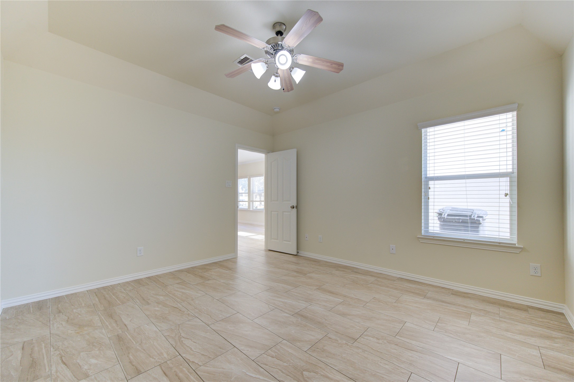 16723 Mammoth Springs Drive Property Photo 20