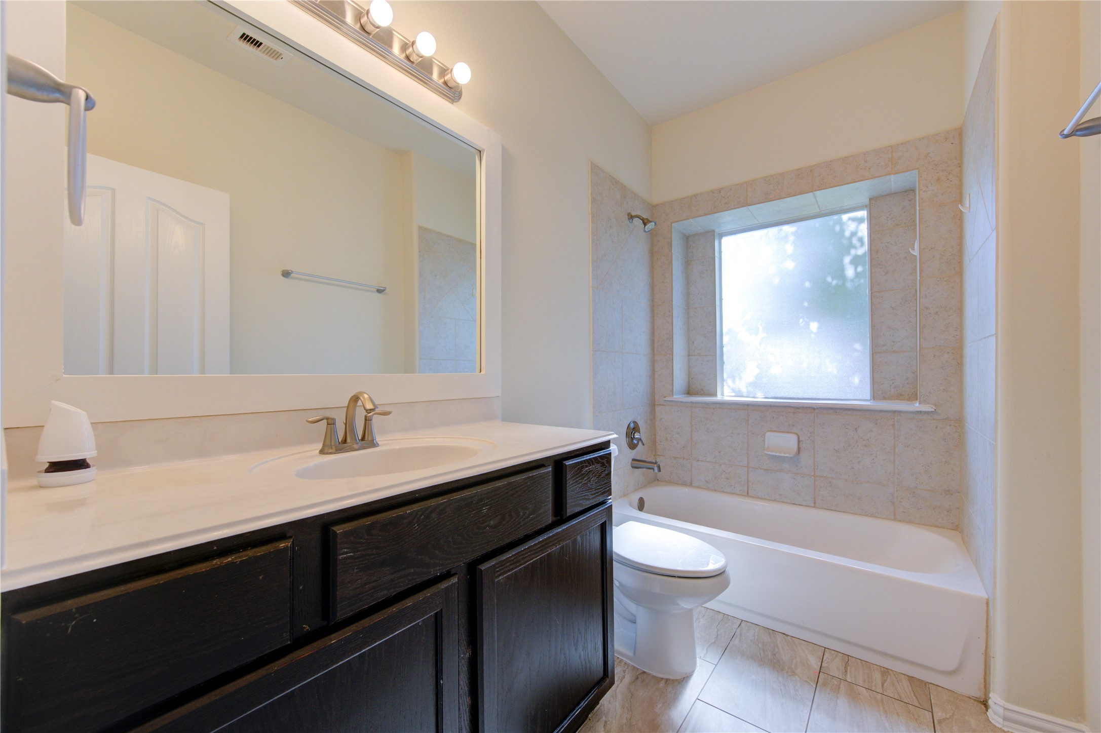 16723 Mammoth Springs Drive Property Photo 26
