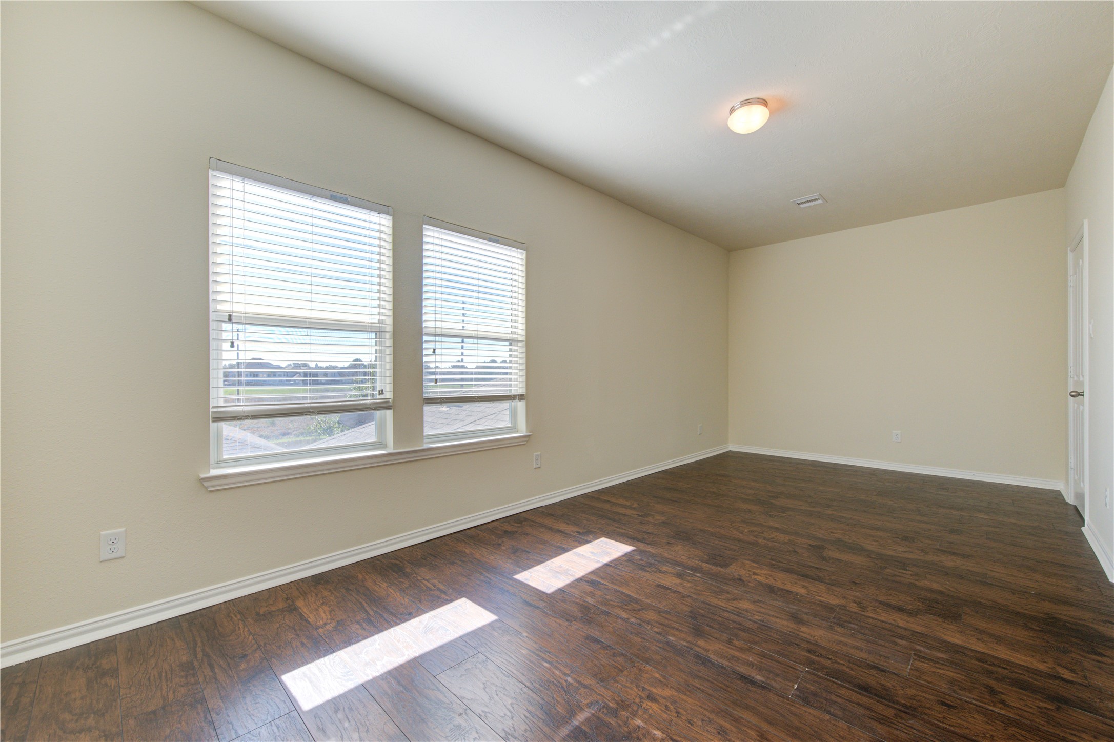 16723 Mammoth Springs Drive Property Photo 27