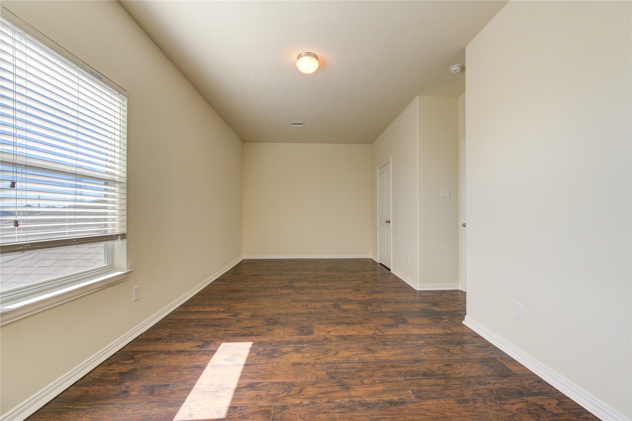 16723 Mammoth Springs Drive Property Photo 28