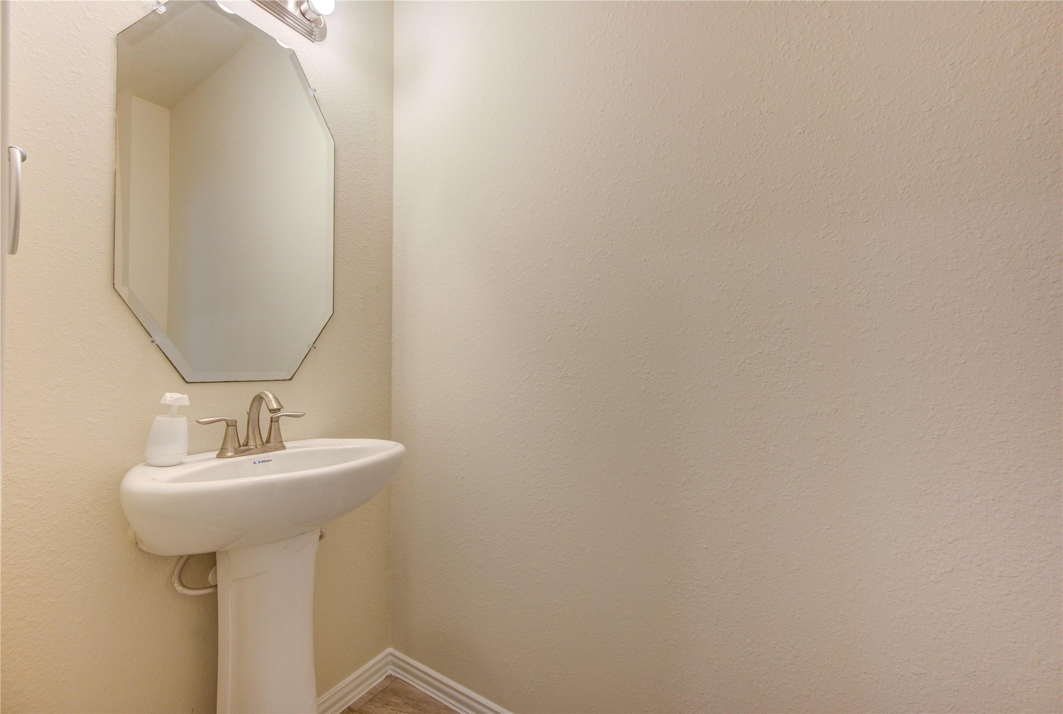 16723 Mammoth Springs Drive Property Photo 41