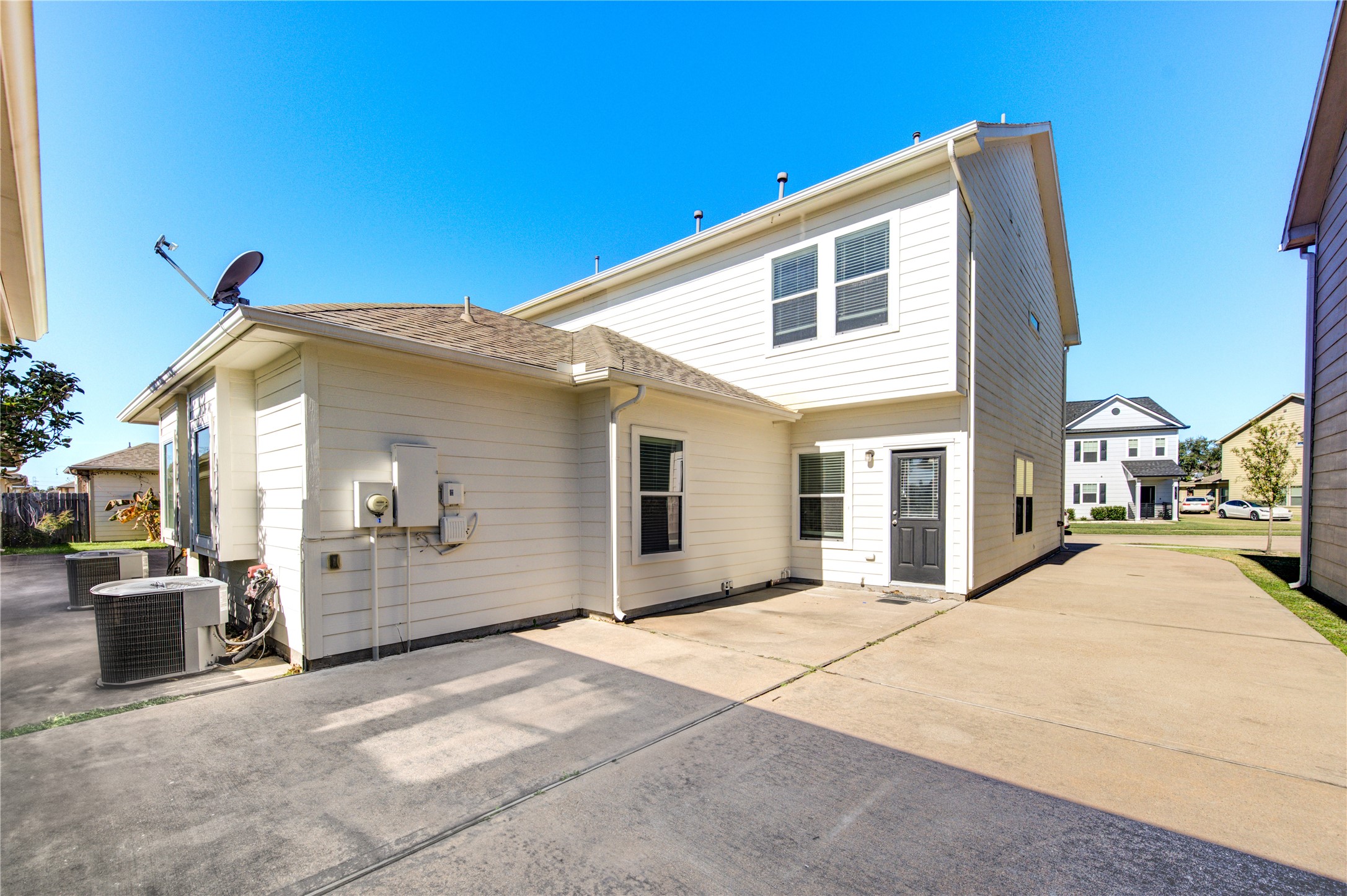 16723 Mammoth Springs Drive Property Photo 44