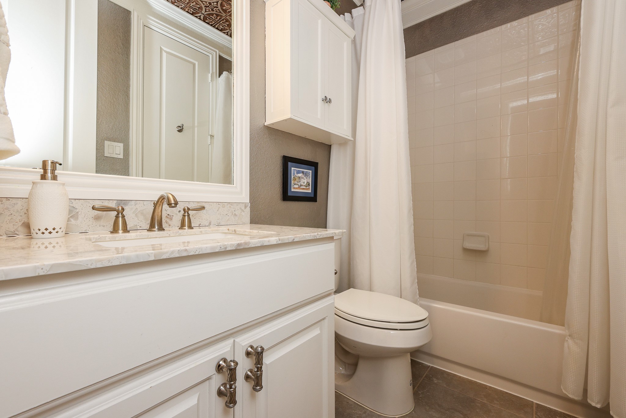 4715 Trickle Creek Court Property Photo 9