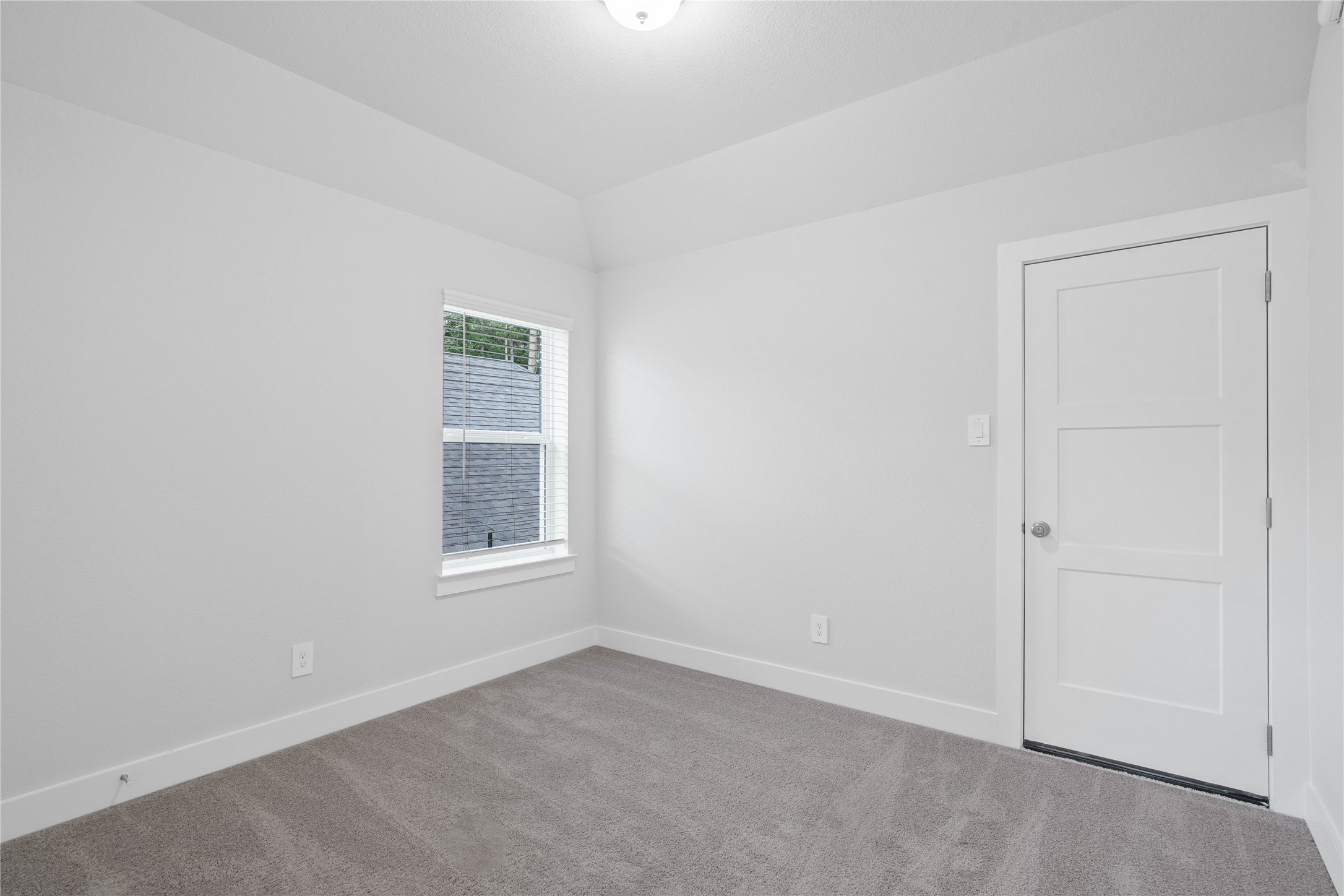 2035 Forest Stream Way Property Photo 37